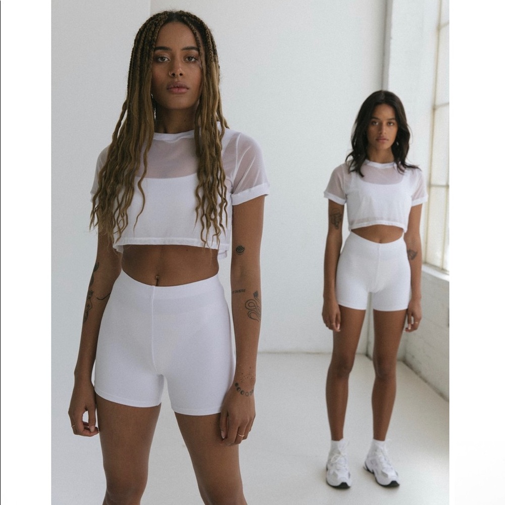 NWT Saski Collection White Mesh Crop 🤍